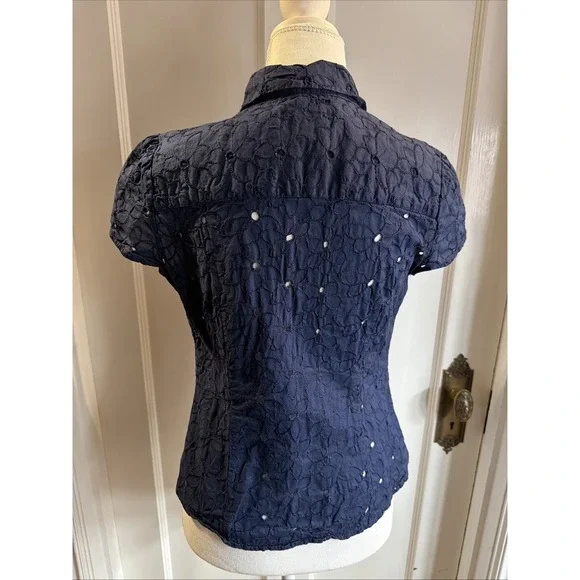 Isaac Mizrahi X Target Navy Blue Eylet Button Up Shirt Size M - Picture 3 of 5